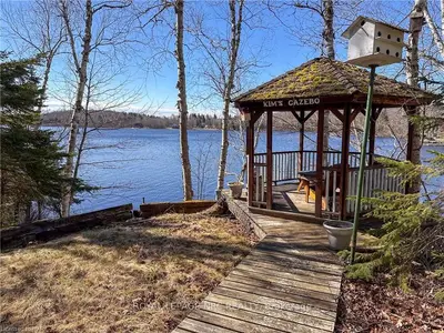 291 West Whalley Lake Road, Magnetawan, On P0a 1p0