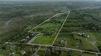 Detached in Frontenac