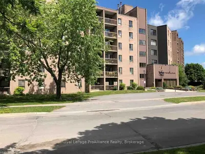 Condo Apartment in Kingston
