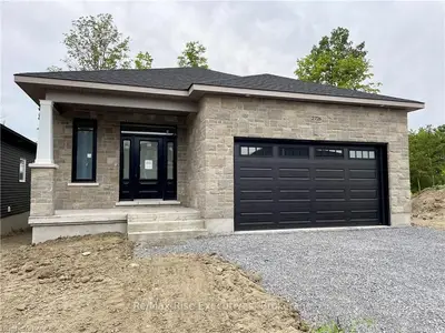 Detached in Kingston