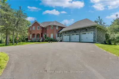 946 Bridge St W, Greater Napanee, On, K7r 3l1