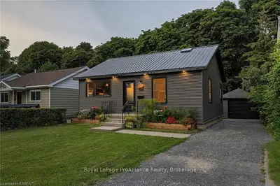 Detached in Kingston