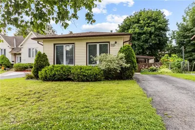 Detached in Kingston