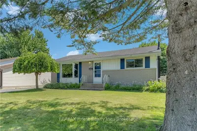 Detached in Kingston