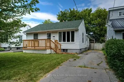 Detached in Kingston