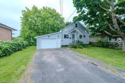 Detached in Kingston