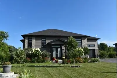 Detached in Greater Napanee