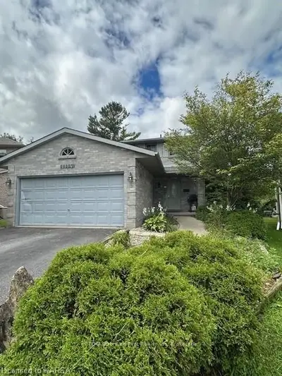 Detached in Kingston
