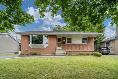 Detached in Kingston