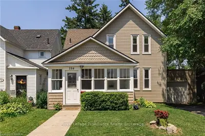 284 John Street, Gananoque, On K7g 1a7