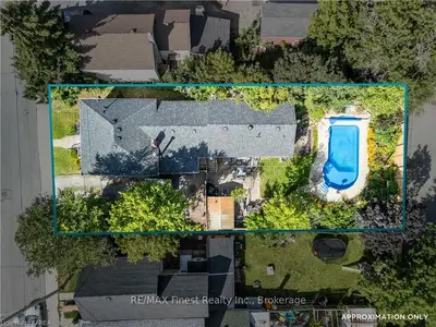 Detached in Kingston