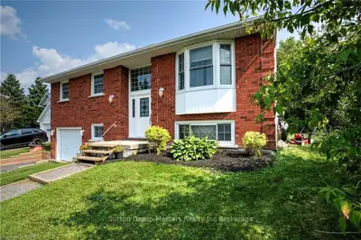 Detached in Greater Napanee