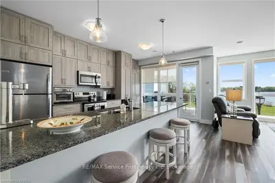 130 Water Street Street 206, Gananoque, On K7g 2c4