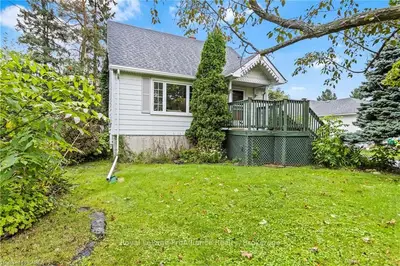 Detached in Kingston