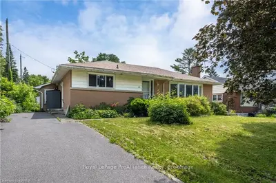 Detached in Kingston