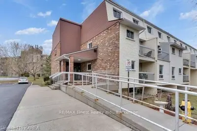 Condo Townhouse in Kingston