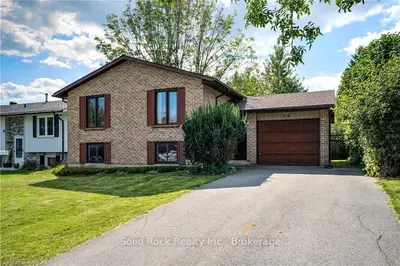 Detached in Kingston