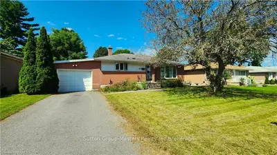 Detached in Kingston