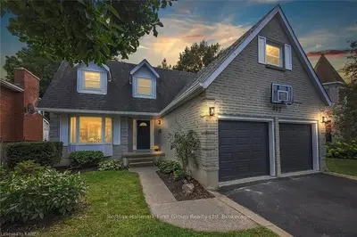 Detached in Kingston