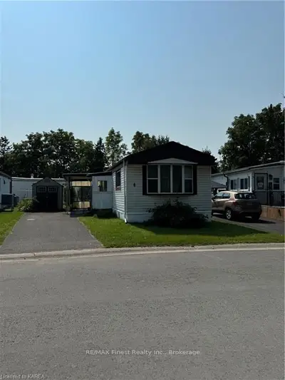 MobileTrailer in Kingston
