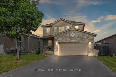 Detached in Kingston