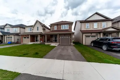 118 Tumblewood Place, Welland, On L3b 0j3