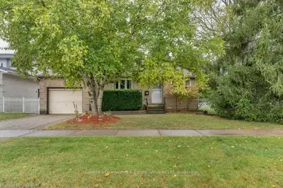 Detached in Kingston