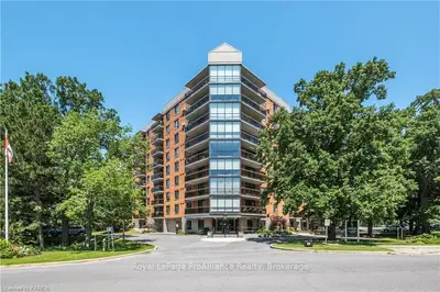 Condo Apartment in Kingston