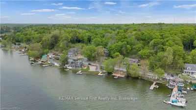 Detached in Kingston