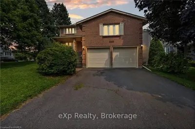 Detached in Kingston