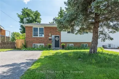 Detached in Greater Napanee