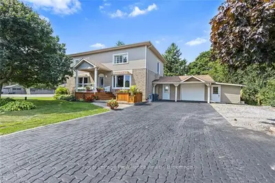 Detached in Kingston