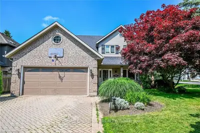 Detached in Pelham