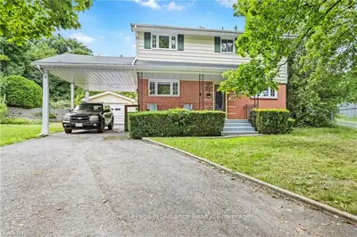 Detached in Kingston