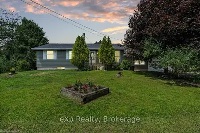 Detached in Gananoque