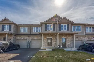 35 Sycamore Street, Welland, On L3c 0h8