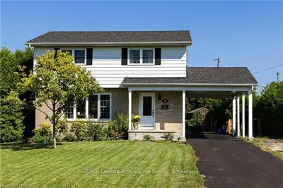 Detached in Loyalist