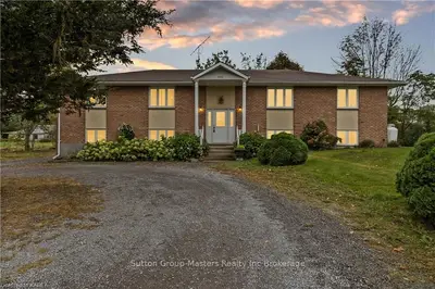 Detached in Kingston