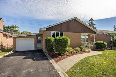 Detached in Kingston