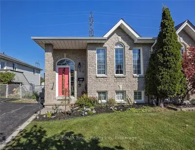 Semi-Detached in Kingston