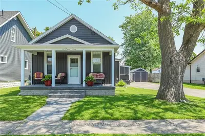 Detached in Fort Erie