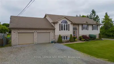 140 Helen Street, Port Colborne, On L3k 6c7