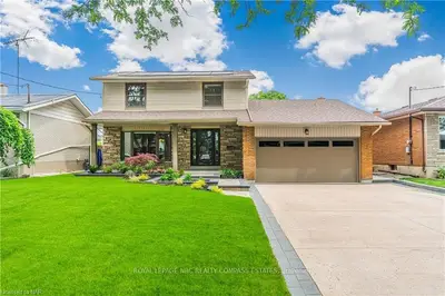 9 Baraniuk Street, St. Catharines, On L2n 1n4