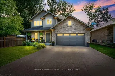 9 Dianna Drive, Niagara-on-the-lake, On, L0s 1j0