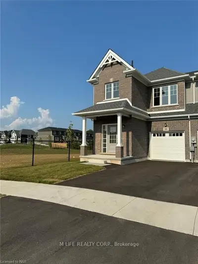 Att/Row/Townhouse in Thorold