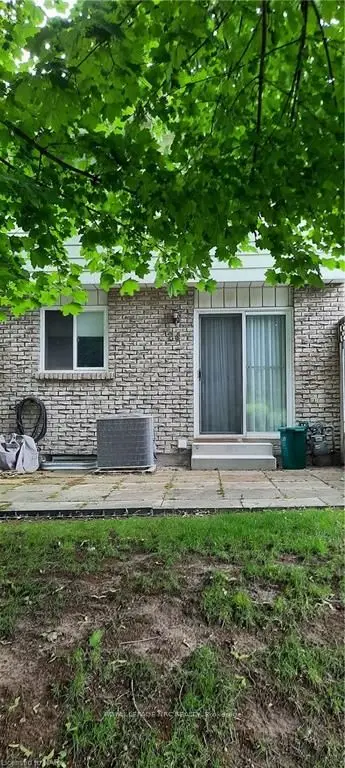 5787 Swayze Drive 24, Niagara Falls, On L2j 3w3