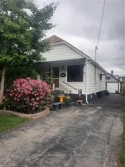 22 Lasalle Street, Welland, On L3b 4j6