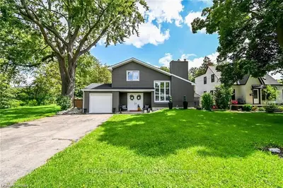 376 Aqueduct Street, Welland, On L3c 1e1