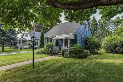 36 Castlereagh Street, Niagara-on-the-lake, On L0s 1j0