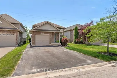 8484 Milomir Street, Niagara Falls, On L2h 0b6